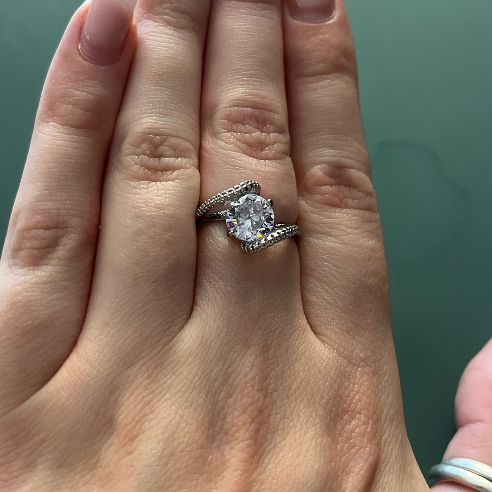 Charmed Aroma | Size 7 Ring